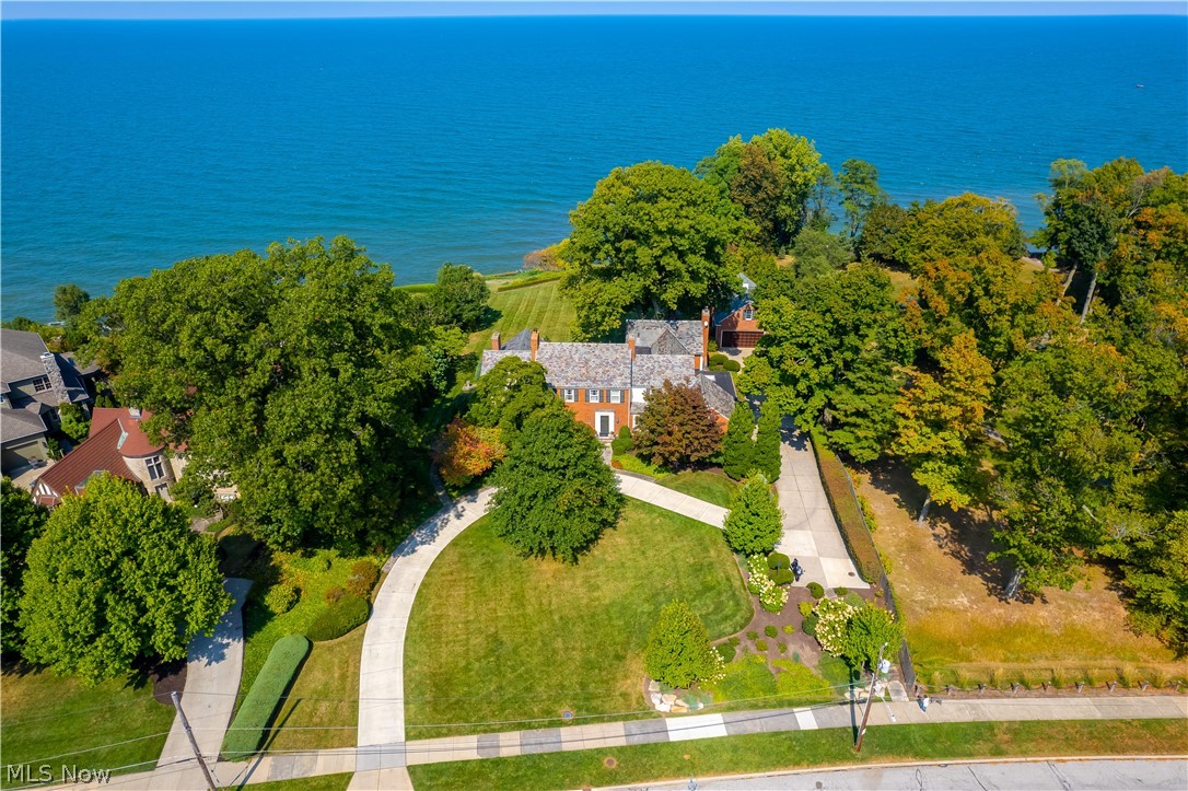 20664 Beach Cliff Boulevard Property Photo 1