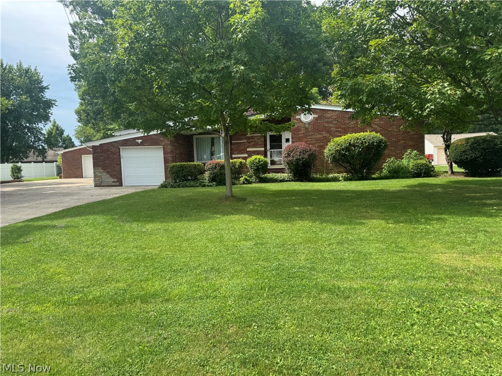 4847 Norquest Boulevard Property Photo 2