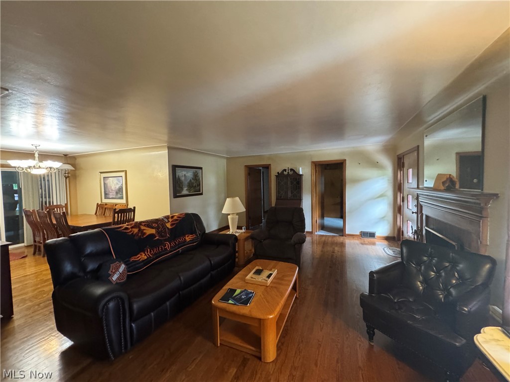 4847 Norquest Boulevard Property Photo 9