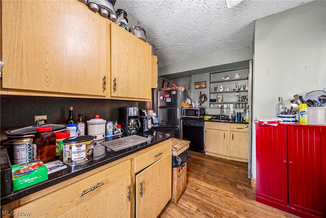 4333 River Street Property Photo 11