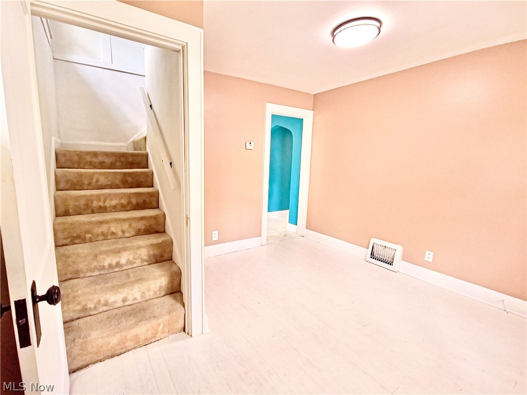 664 Tenney Avenue Property Photo 16