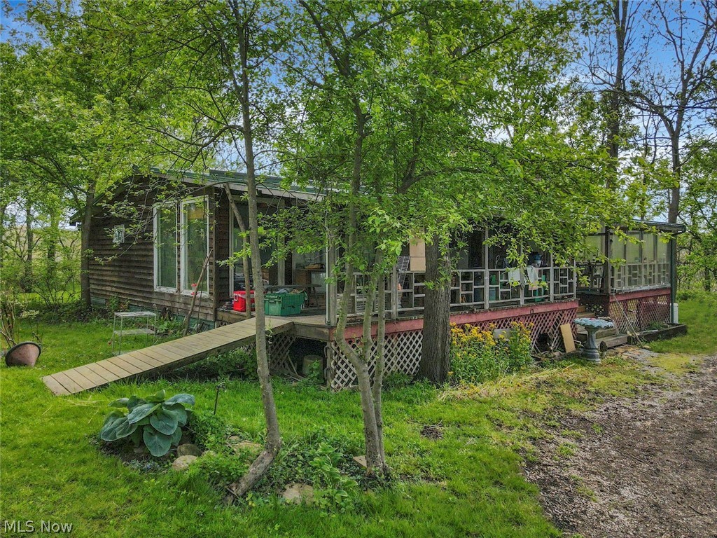 6879 Beard Price Road Property Photo 2