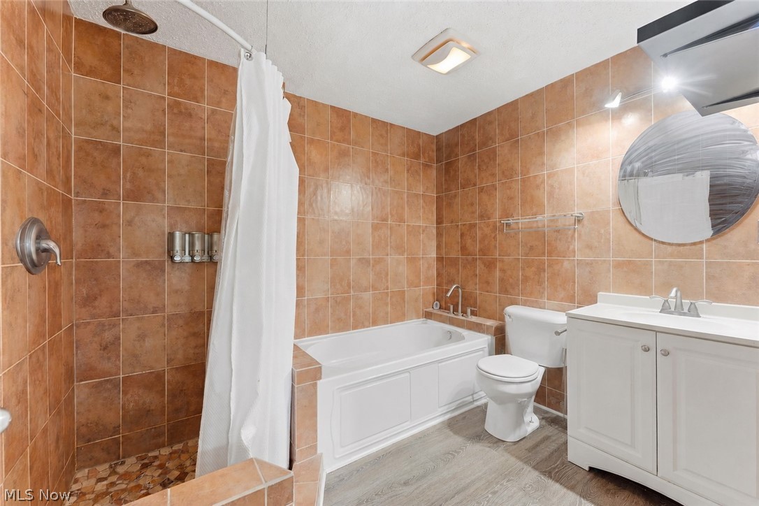 23885 David Drive 215 Property Photo 18