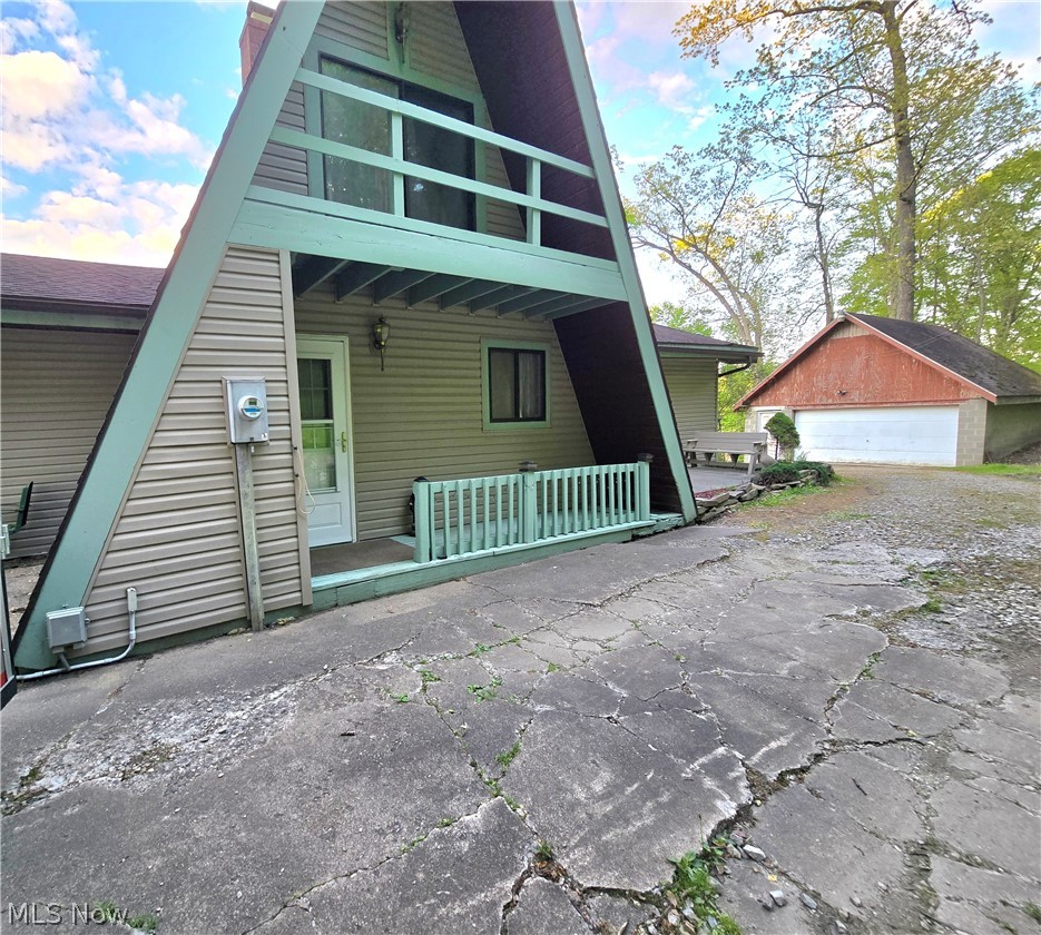 8465 Blackrun Road Property Photo 2