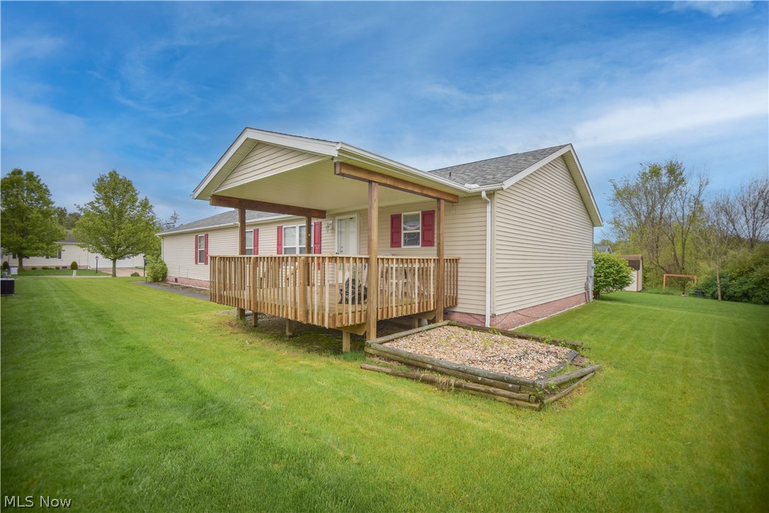 9075 Redhawk Drive Property Photo 1