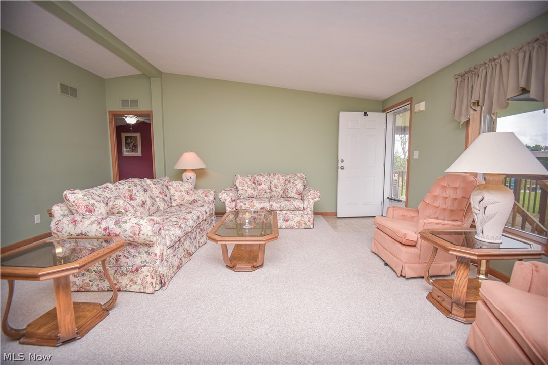 9075 Redhawk Drive Property Photo 8