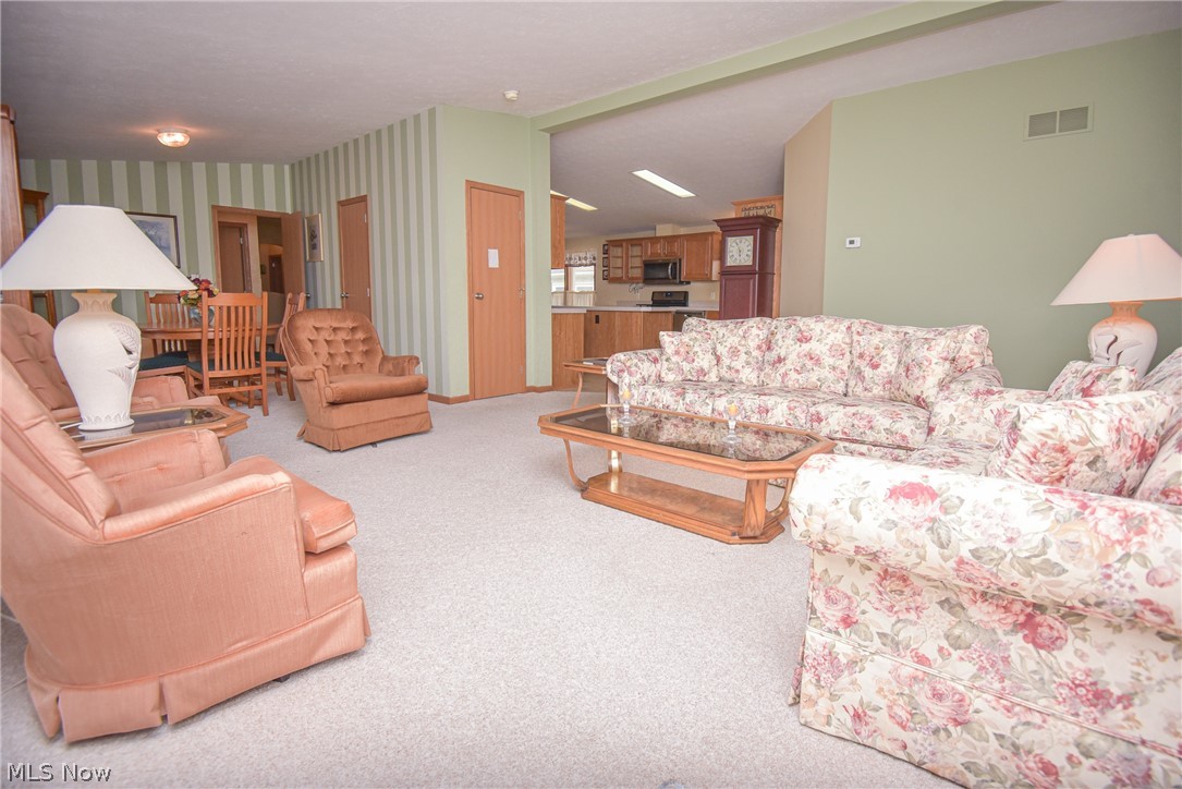 9075 Redhawk Drive Property Photo 9