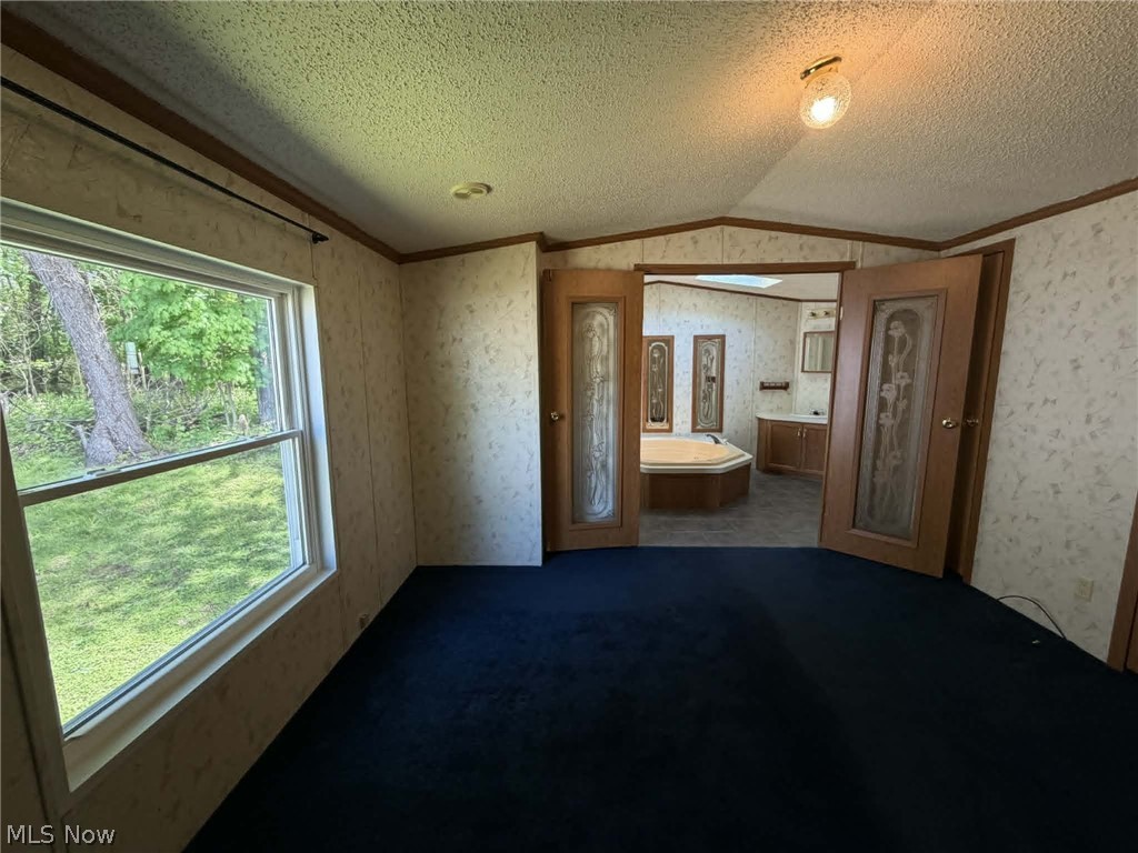 8 Hawaiian Drive Property Photo 19