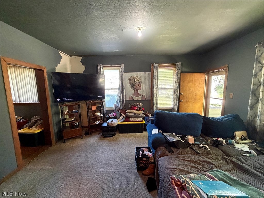 3692 E 52nd Street Property Photo 2