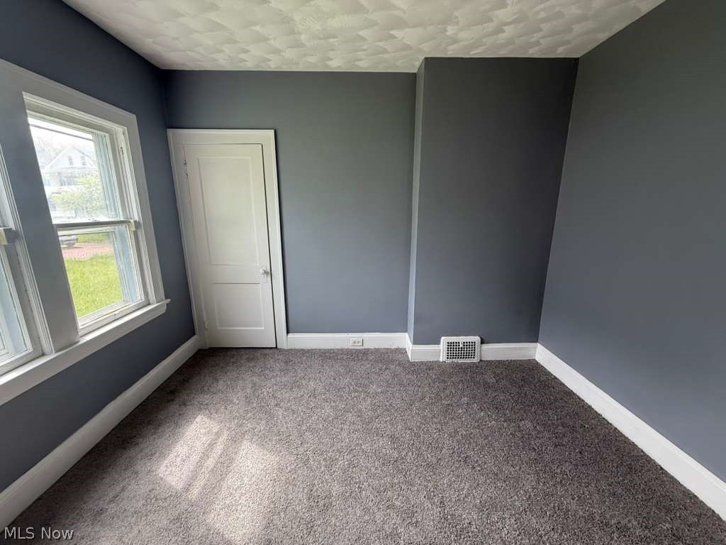 13305 Ferris Avenue Property Photo 8
