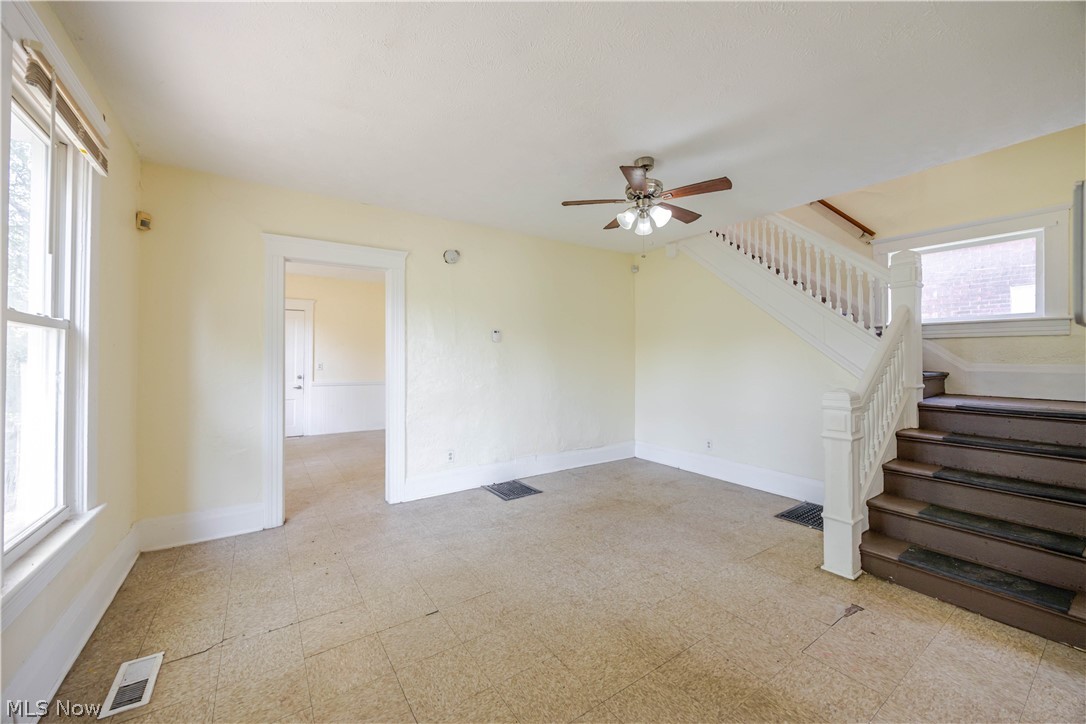1516 E 86th Street Property Photo 3