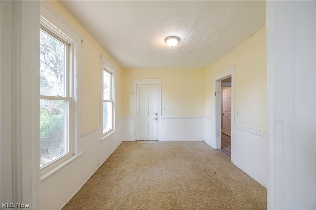 1516 E 86th Street Property Photo 8