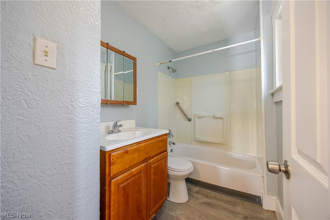 1516 E 86th Street Property Photo 21