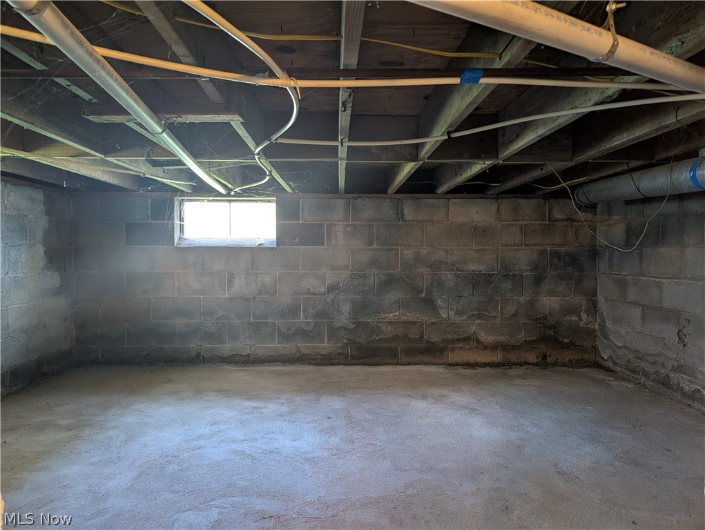 909 E 16th Street Property Photo 16
