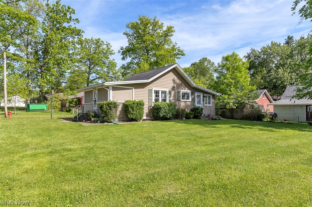241 Tanglewood Trail Property Photo 2