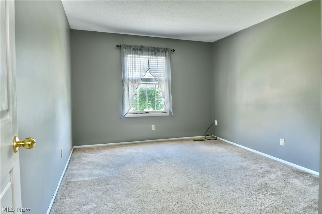 34 Hickory Trace Drive Property Photo 27