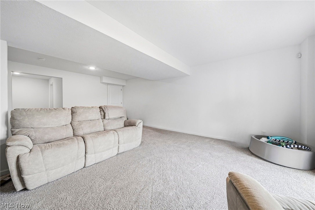 4347 Beech Avenue Property Photo 25