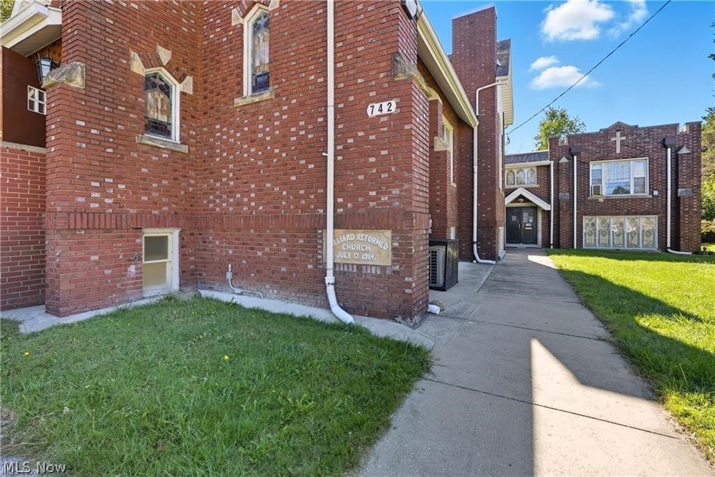 742 Johnston Street Property Photo 2