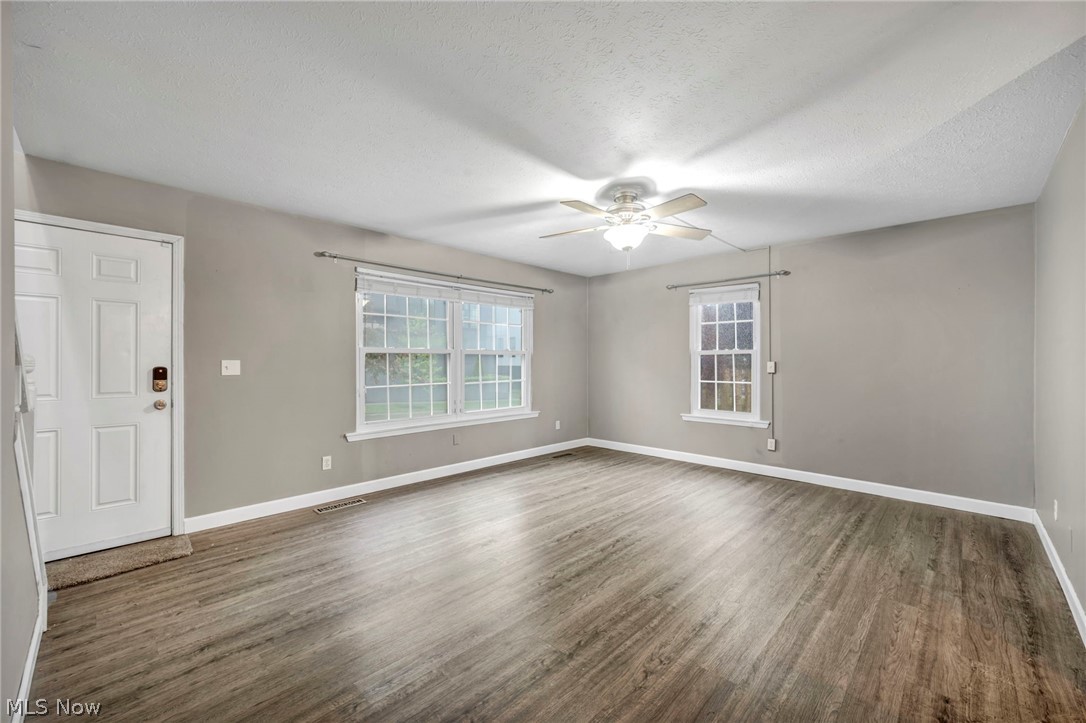 1251 W 70th Street Property Photo 5