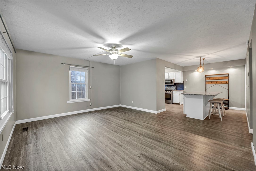 1251 W 70th Street Property Photo 7