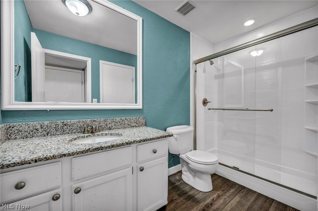 1251 W 70th Street Property Photo 20