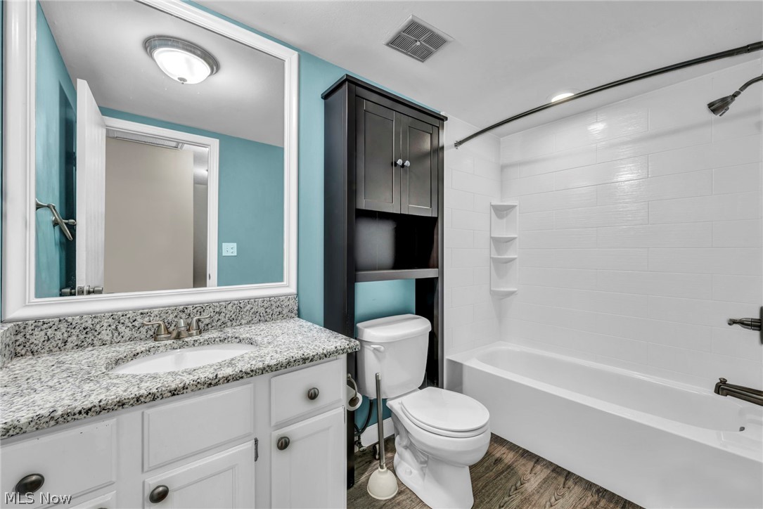 1251 W 70th Street Property Photo 33