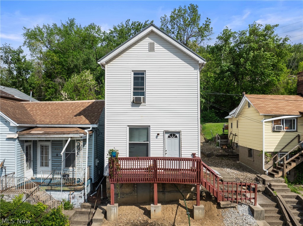 715 N Zane Highway Property Photo 1