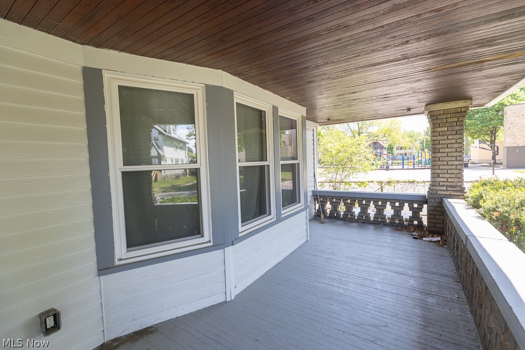 14221 Glenside Road Property Photo 4