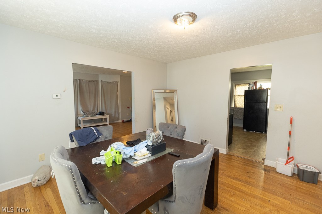 14221 Glenside Road Property Photo 11