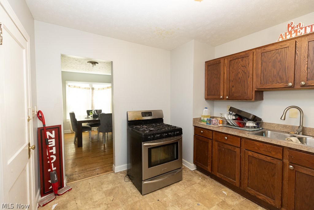 14221 Glenside Road Property Photo 13