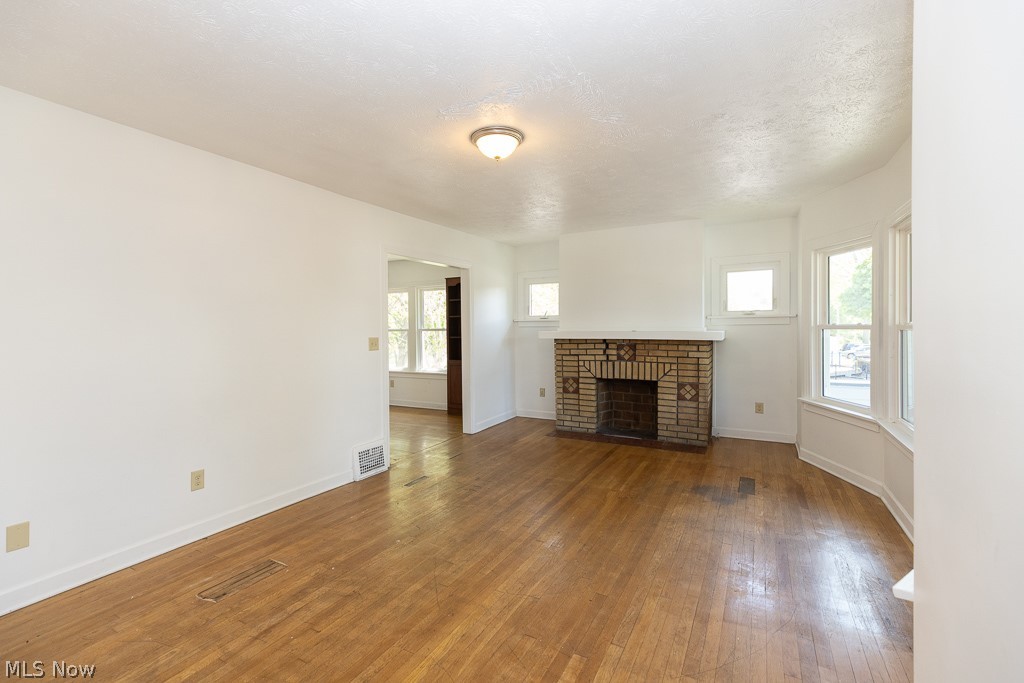 14221 Glenside Road Property Photo 23