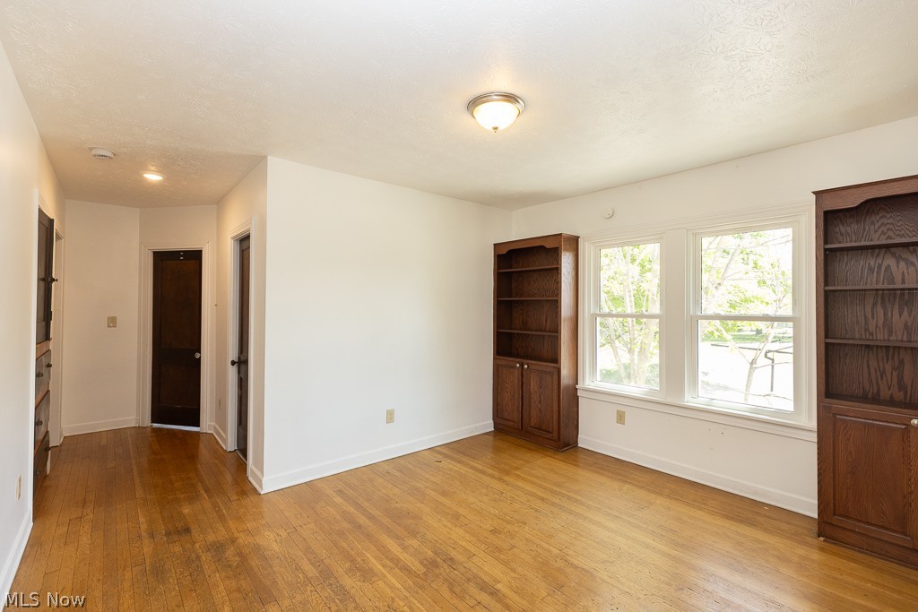 14221 Glenside Road Property Photo 26