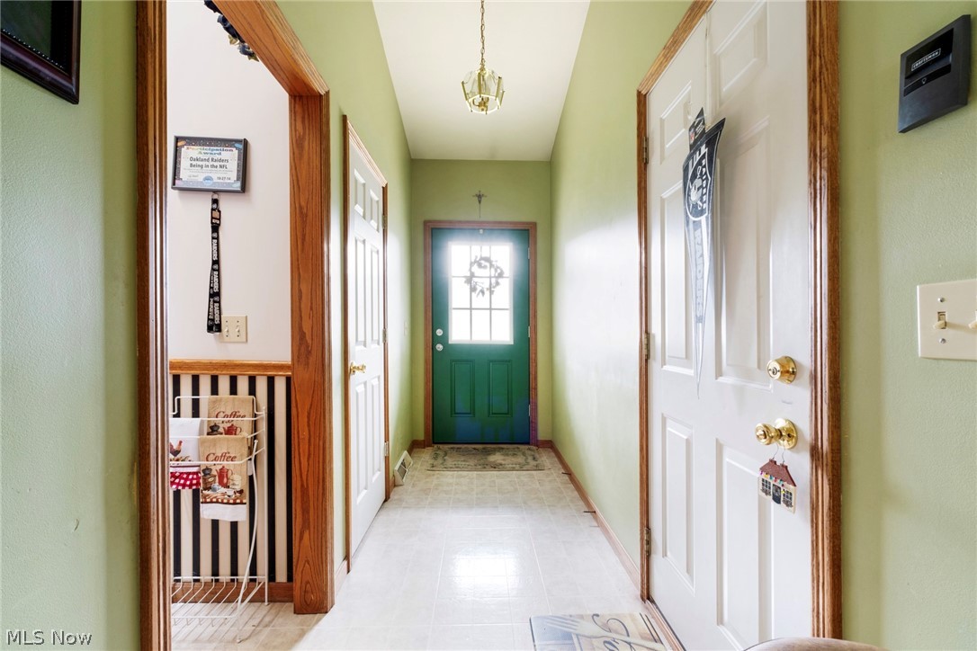 344 Myron Street Property Photo 5