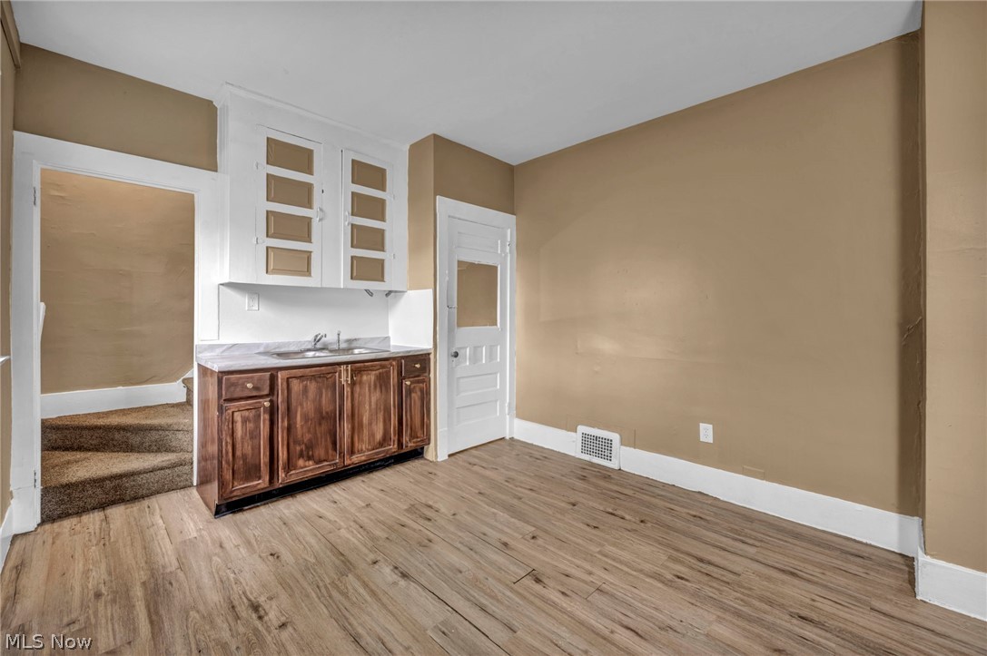 1714 Long Avenue Property Photo 10