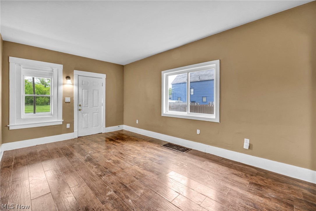 1714 Long Avenue Property Photo 15