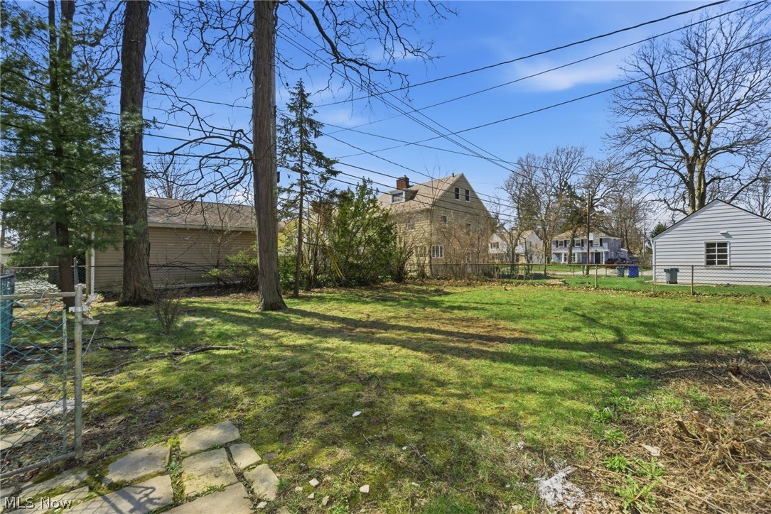 4182 Silsby Road Property Photo 7
