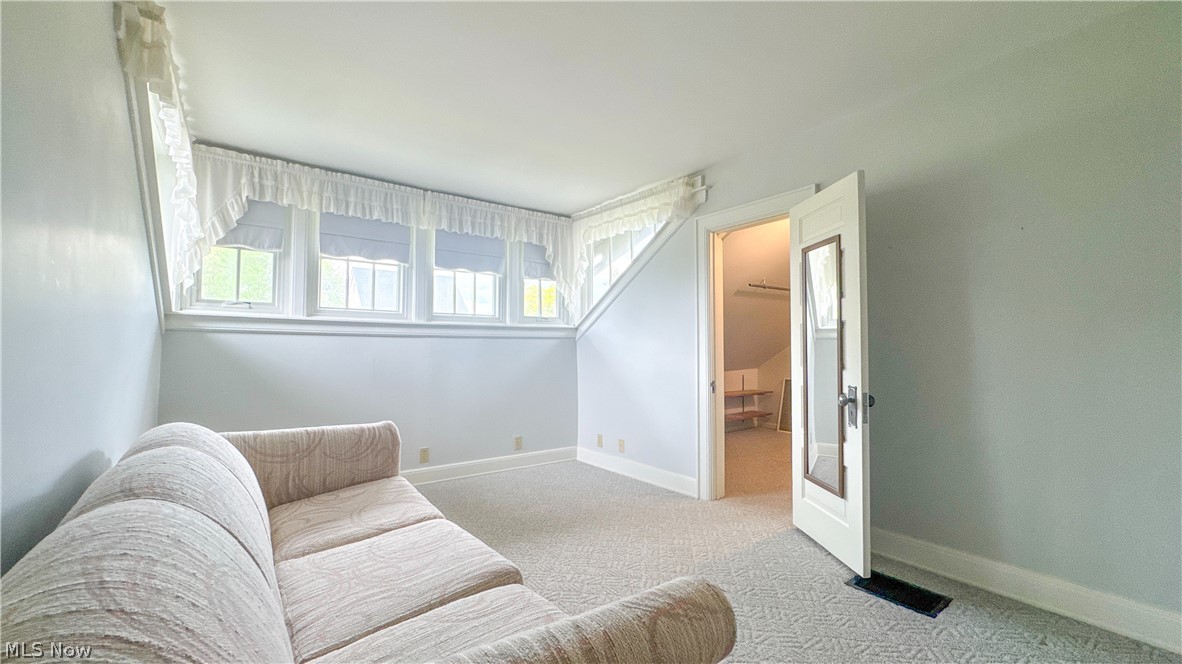 1923 Norwood Boulevard Property Photo 27
