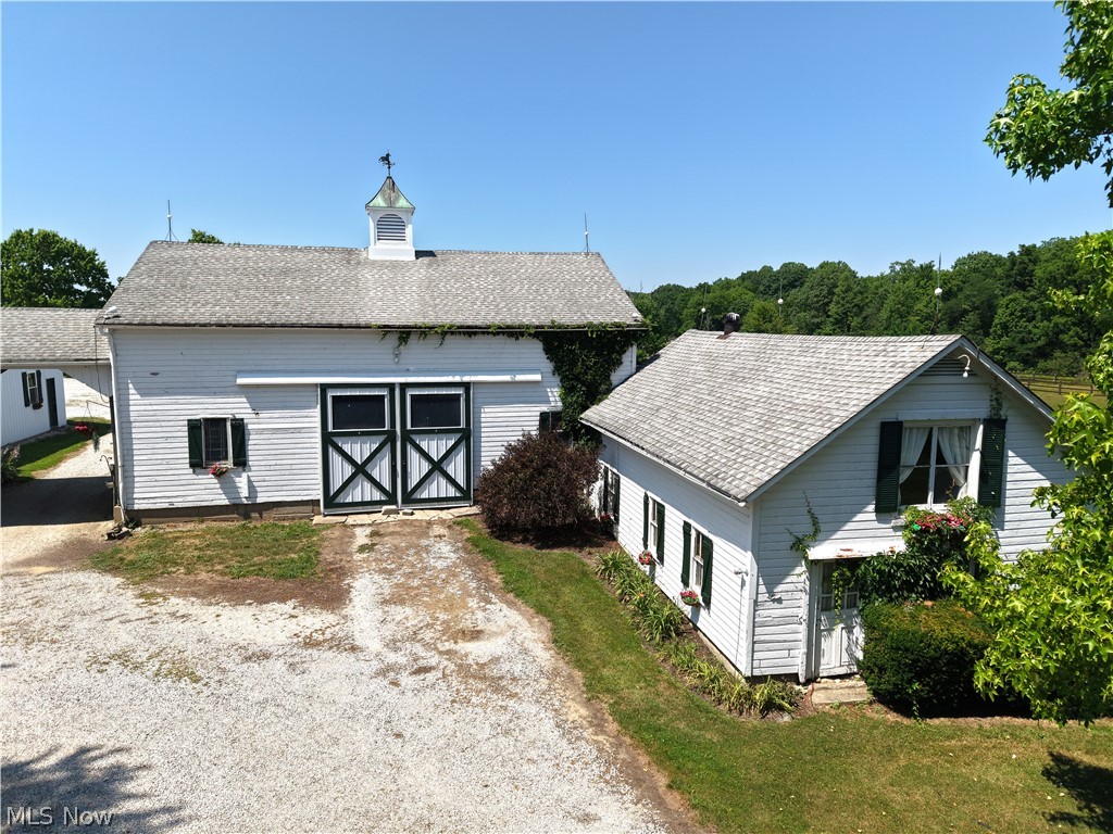 10286 Wilson Mills Road Property Photo 5