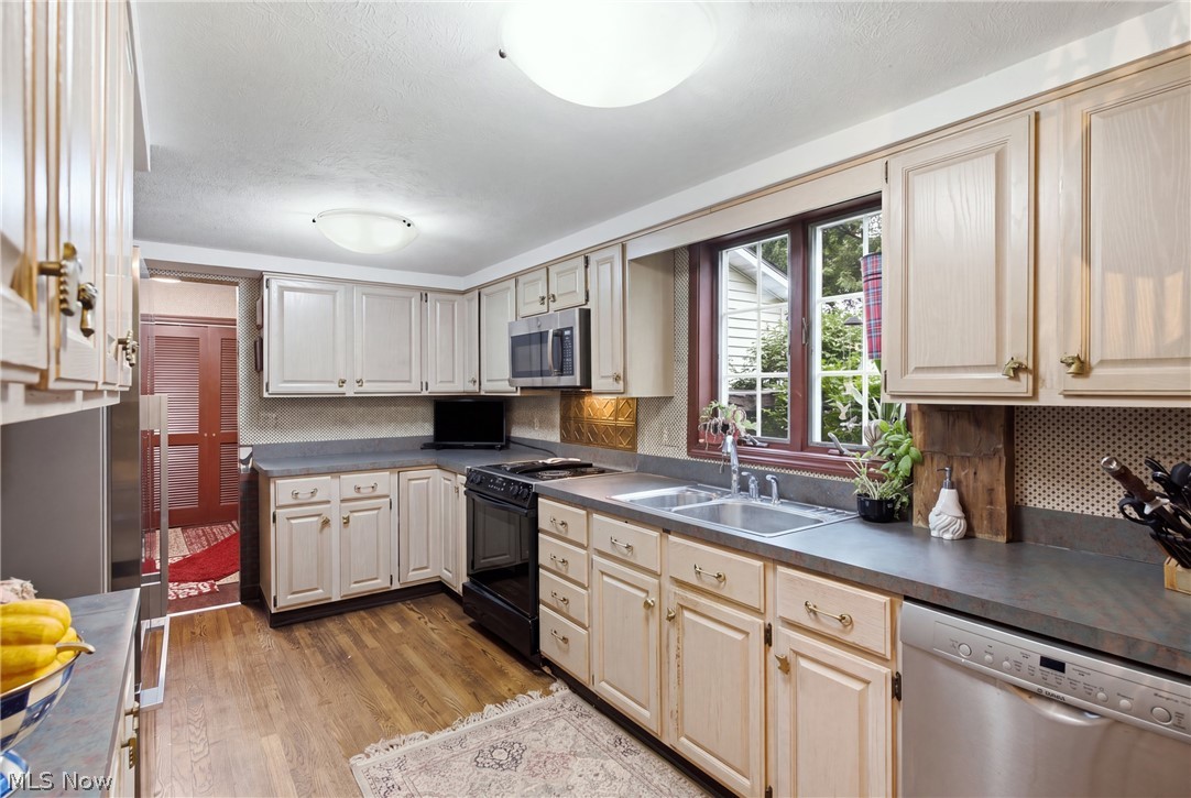 10286 Wilson Mills Road Property Photo 13