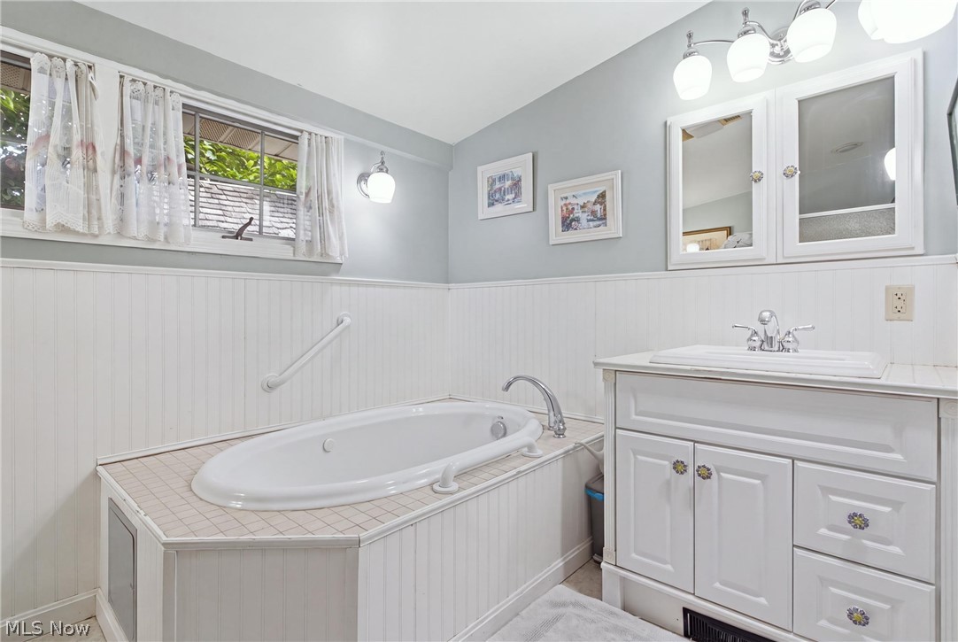 10286 Wilson Mills Road Property Photo 15