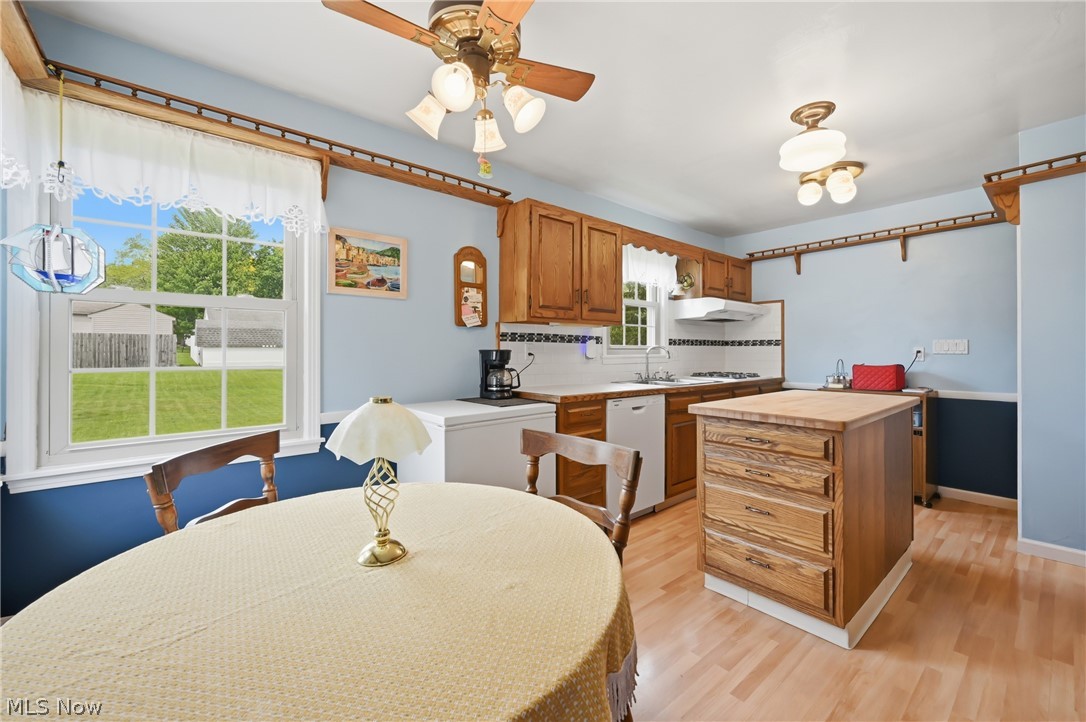3898 New Road Property Photo 19