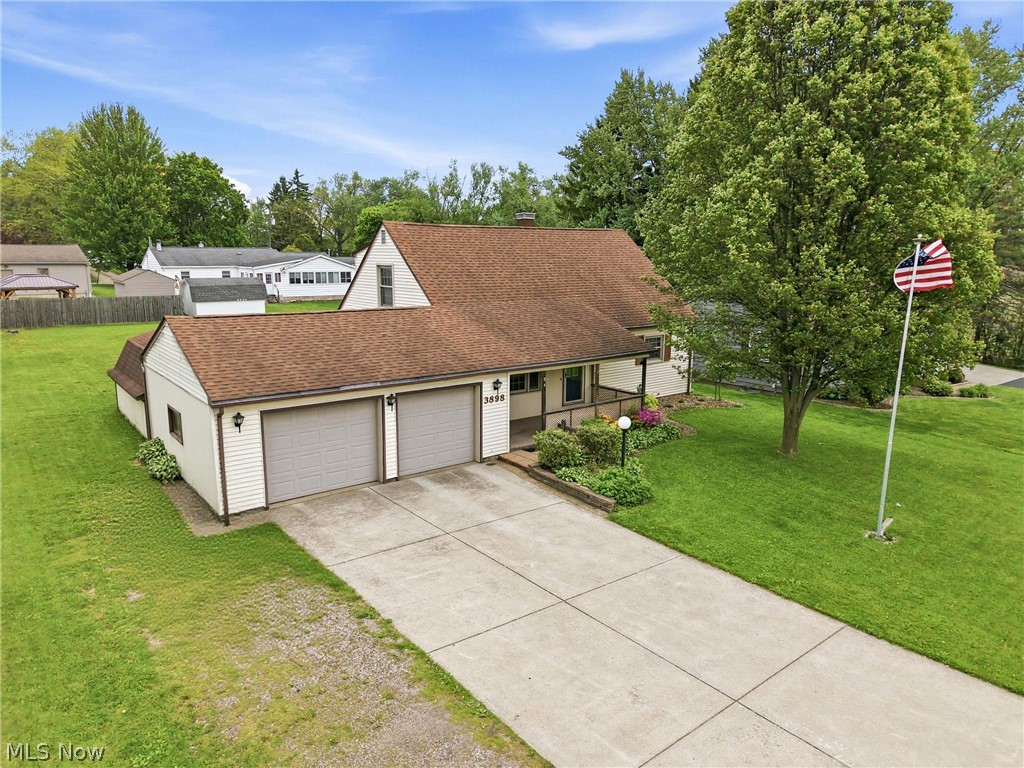 3898 New Road Property Photo 44