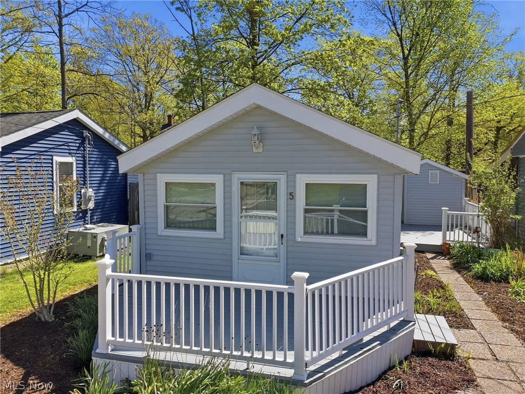 5825 Lake Road Property Photo 1
