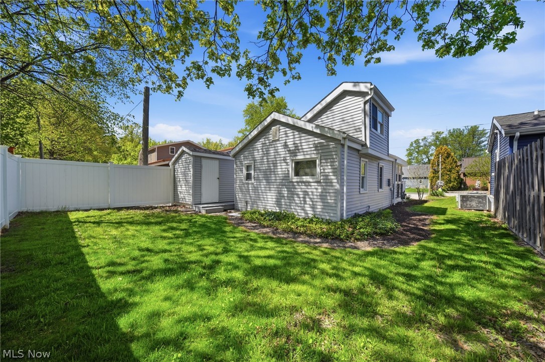 5825 Lake Road Property Photo 4