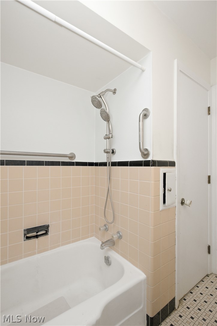 13577 Cedar Road Property Photo 13
