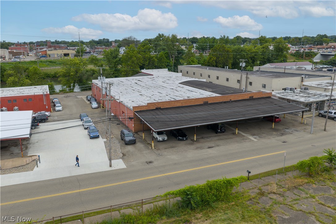 165 W Broadway Street Property Photo 3
