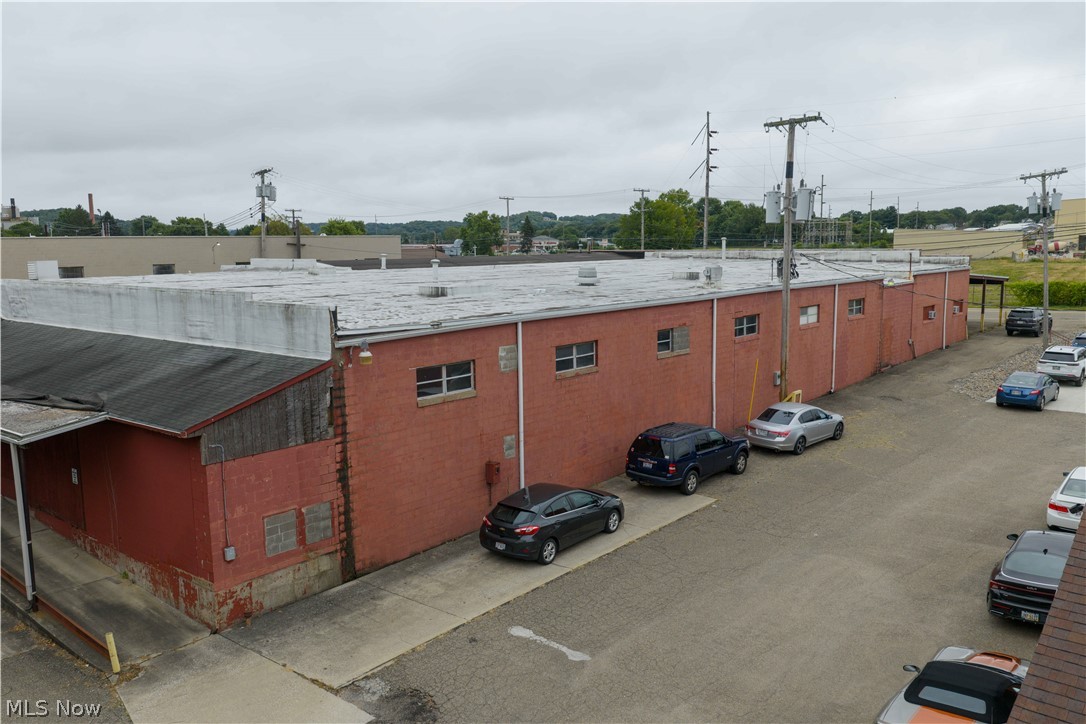 165 W Broadway Street Property Photo 9