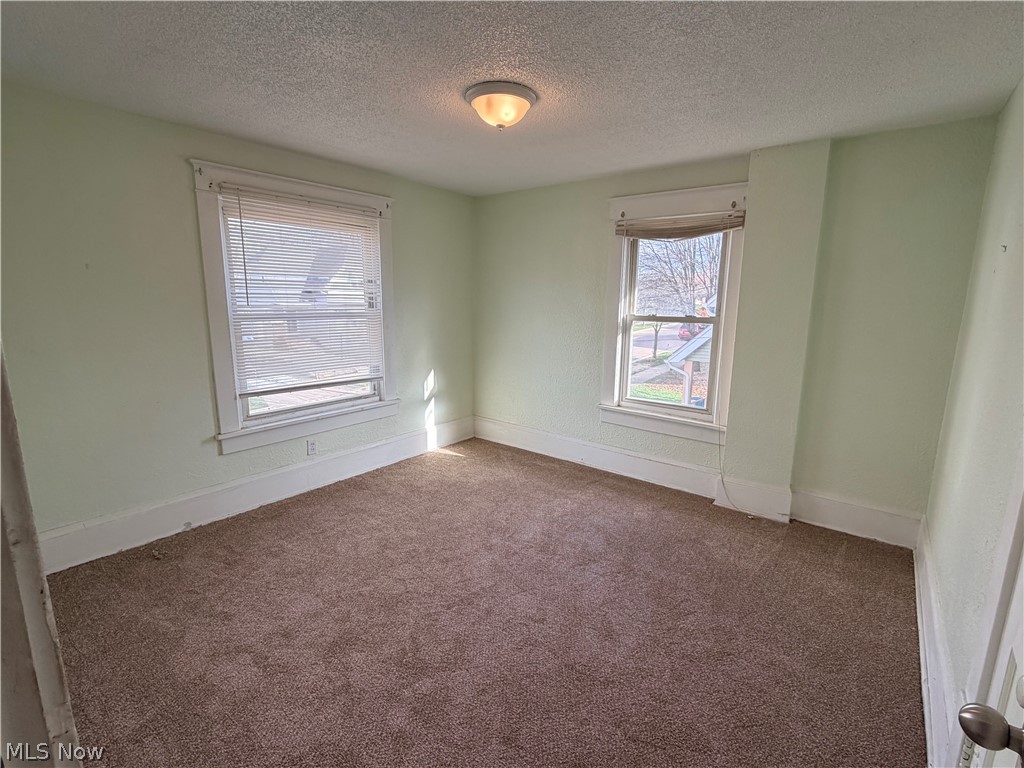 320 Para Avenue Property Photo 6