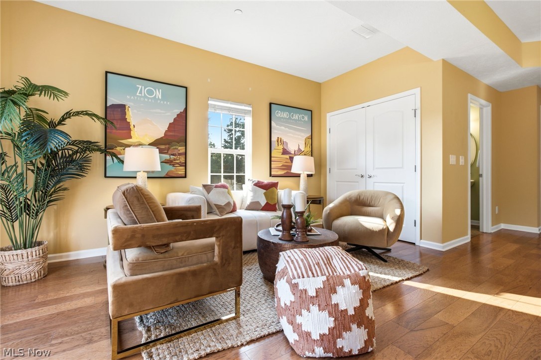 38083 Euclid Avenue Property Photo 4