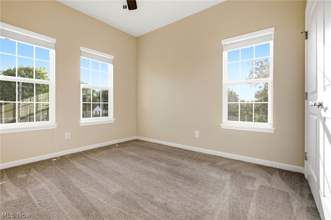 38083 Euclid Avenue Property Photo 27